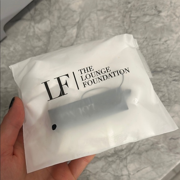 NWT LOUNGE White Lace Thong - Small - Picture 7 of 7